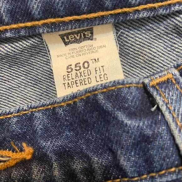 Levi's Vintage 550 relaxed fit tapered legs 5 pocket jeans, size 12 - Picture 5 of 6